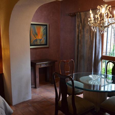 Hotel Art Gallery Casona De Los Milagros Colima Esterno foto