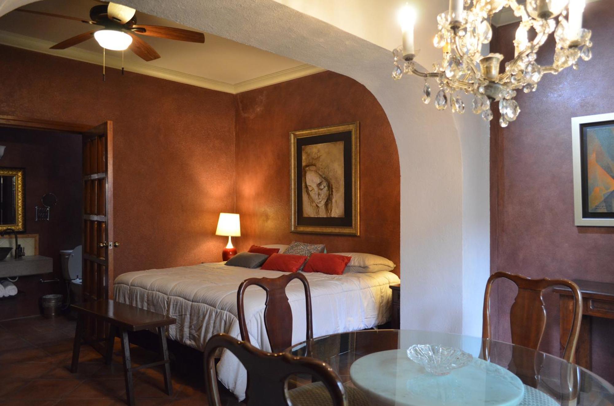 Hotel Art Gallery Casona De Los Milagros Colima Esterno foto